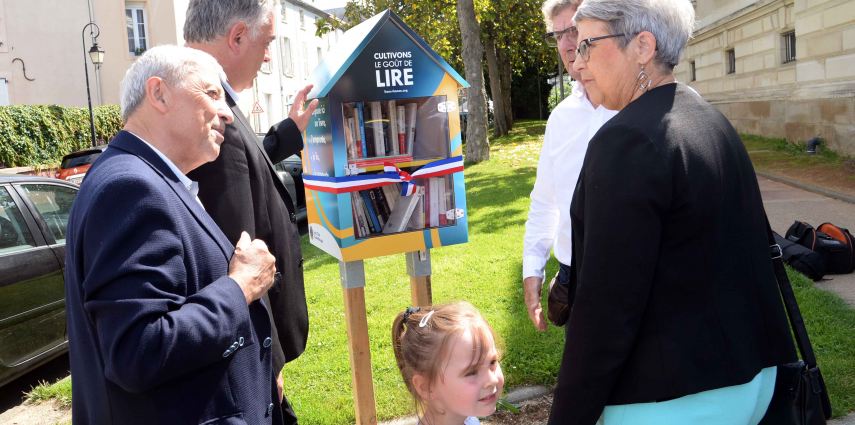 Inauguration de nouvelles cabanes à livres !